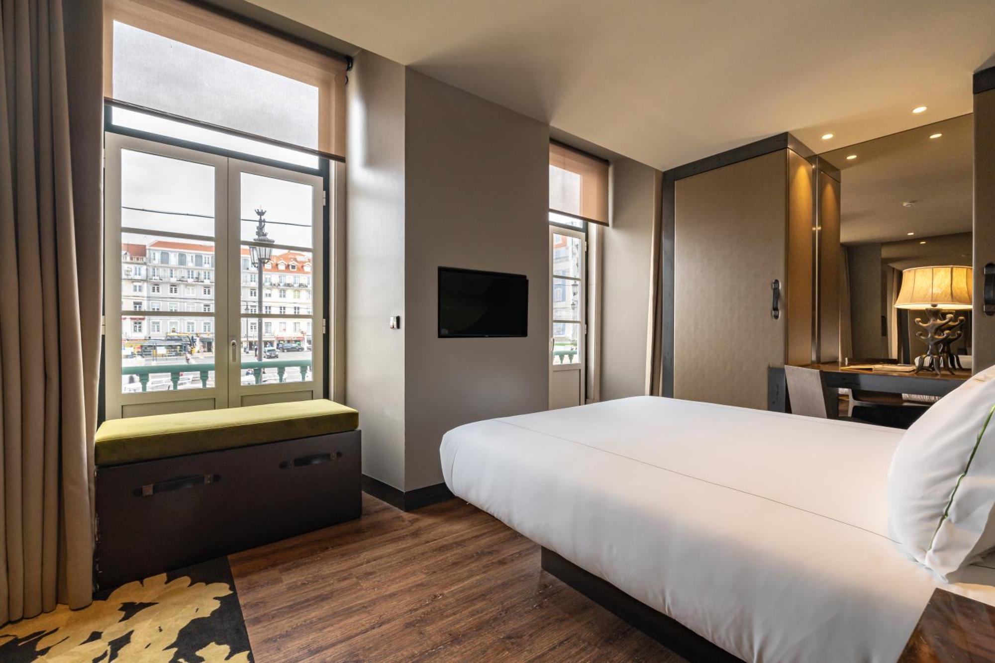 Deluxe Double Room,1663753413:JPEG